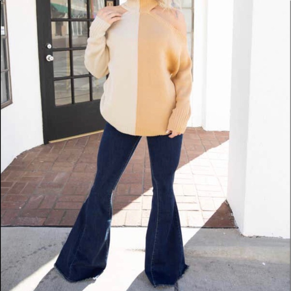 Flared Jeans NWT